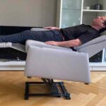 Liftfunktion des Hebesessel: VIANDOlift, Sitzfläche angehoben mit dem Lift des Sessels